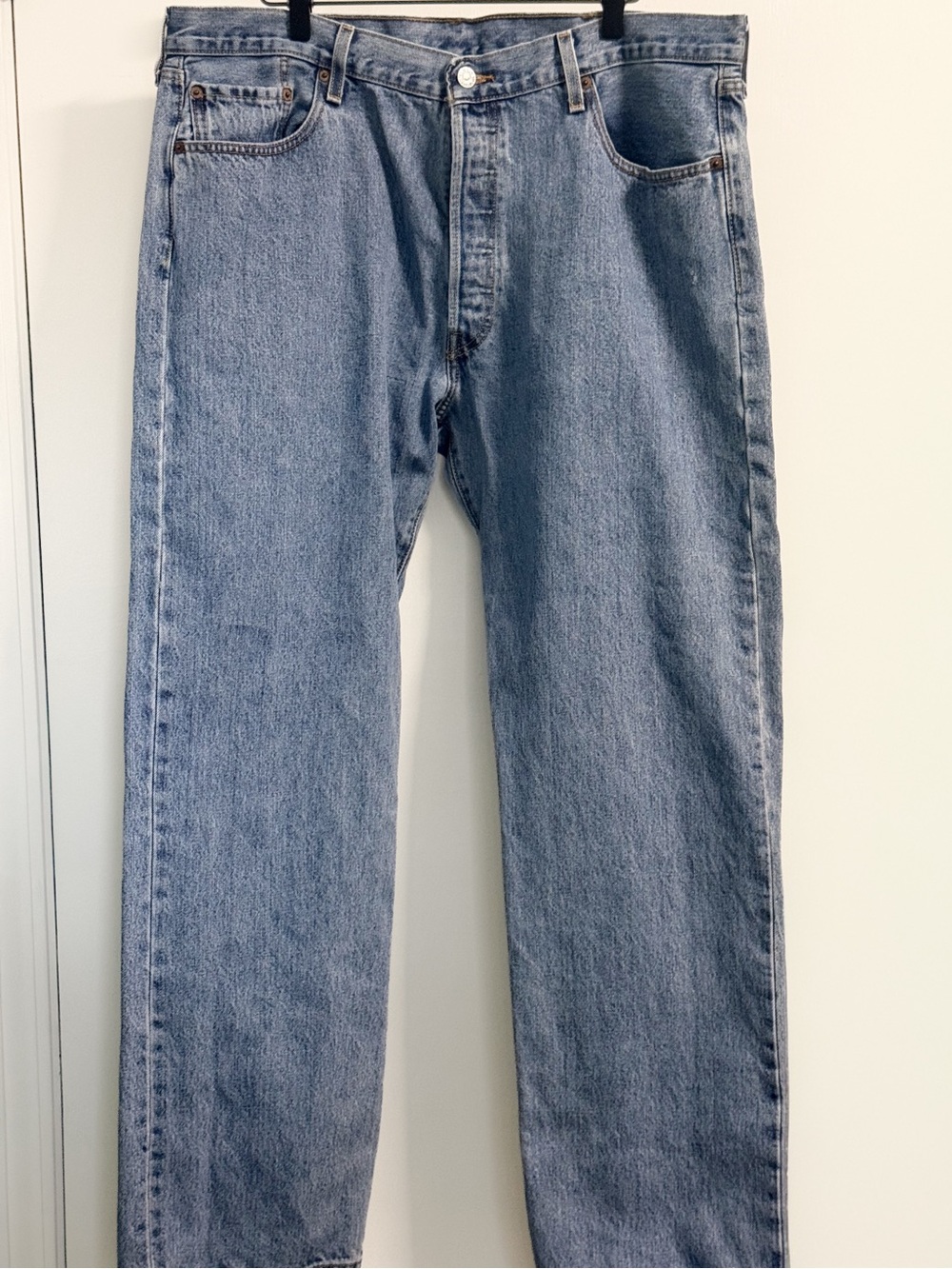 Levi’s 501 Men’s Jeans W40 L32 Button Fly Straight Leg Faded Blue